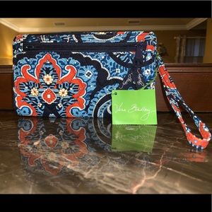 Vera Bradley Front Zip Wristlet Marrakesh
